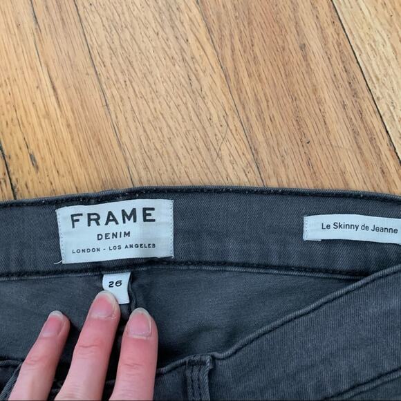 FRAME le skinny de jeanne grays inn jeans - Picture 5 of 6